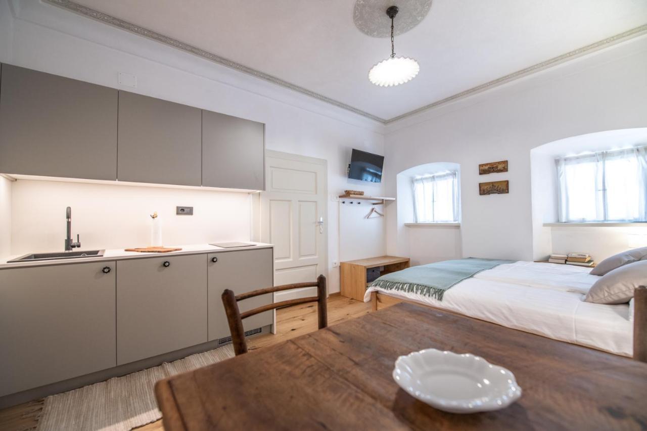 Meznarija Radovljica Apartment ภายนอก รูปภาพ