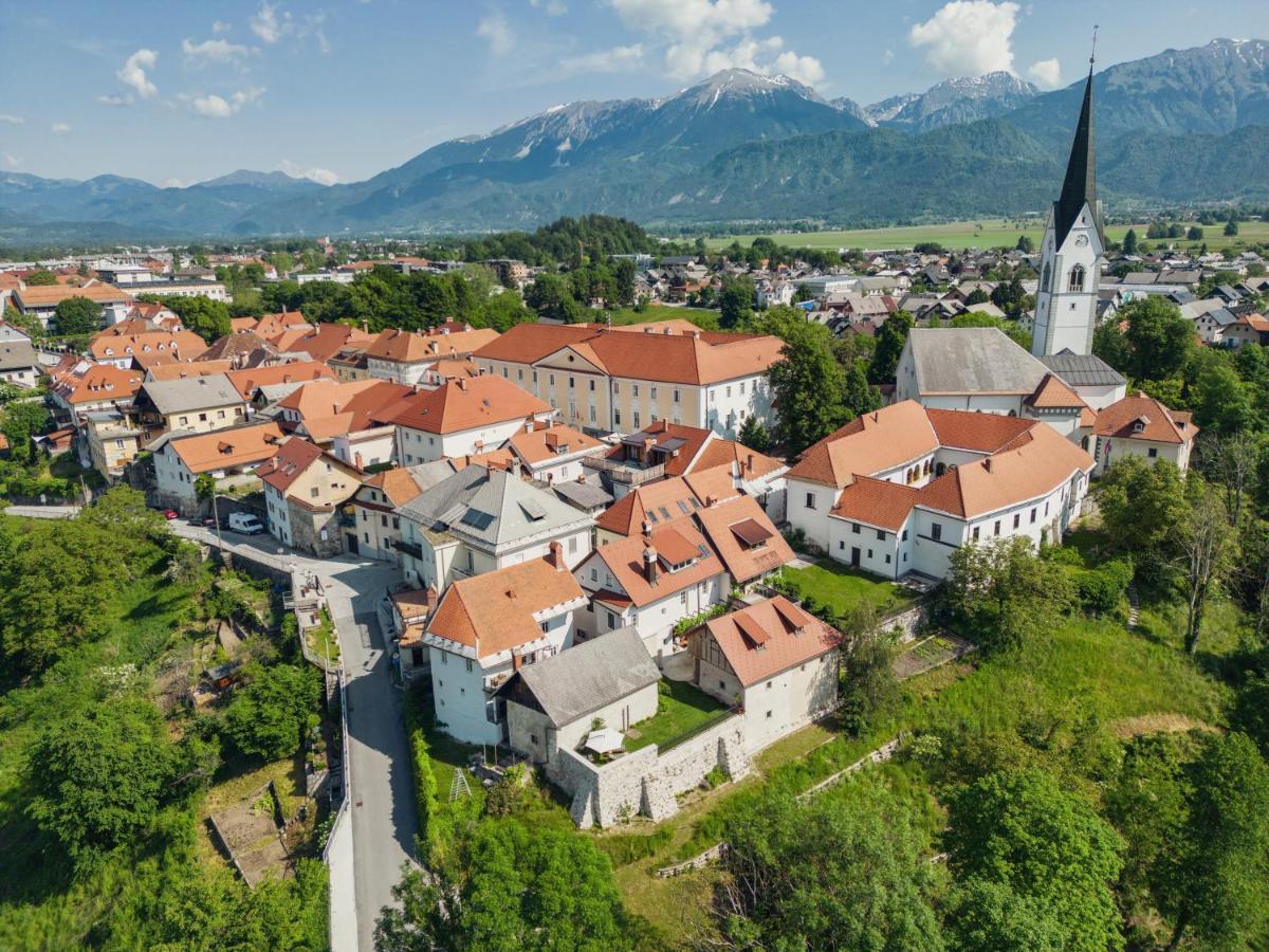 Meznarija Radovljica Apartment ภายนอก รูปภาพ